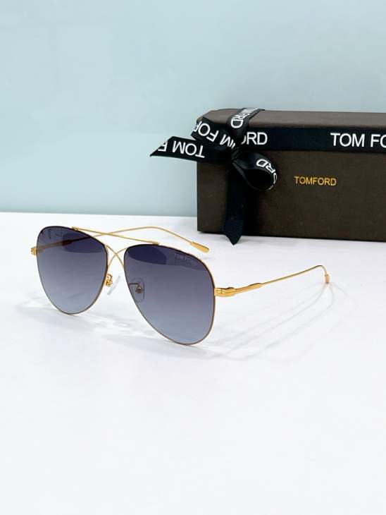 Picture of Tom Ford Sunglasses _SKUfw77360638fw